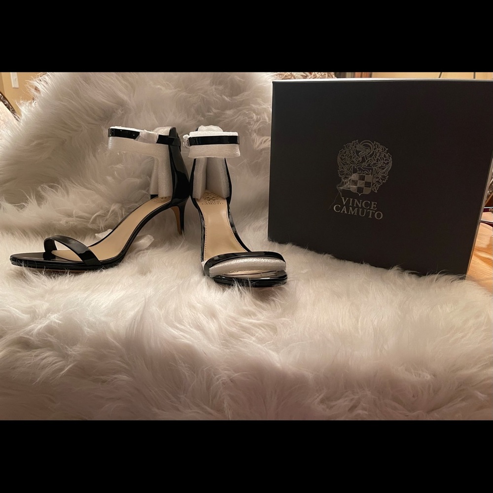 Vince Camuto